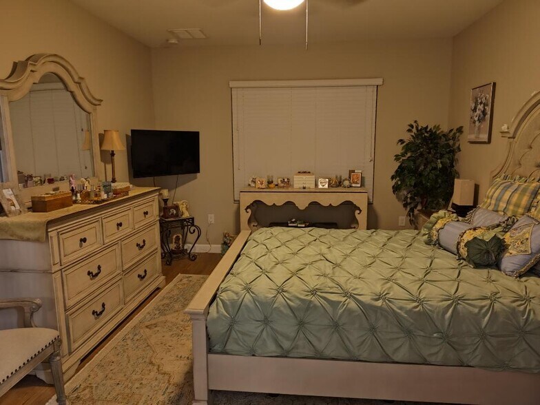 Building Photo - 4640 Pagosa Springs Cir