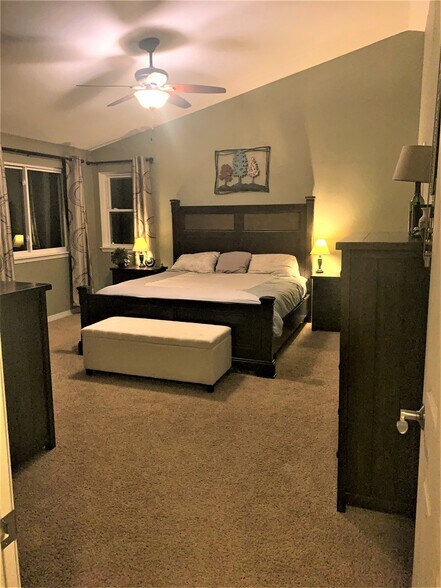 Master Bedroom - Spacious with Vaulted Ceilings - 5736 S. Garland Way