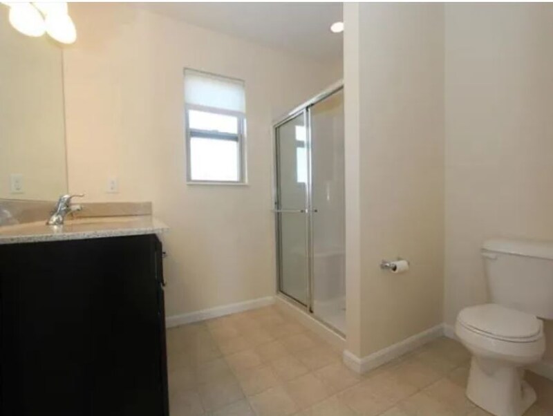 Building Photo - 983 Bandanna Dr