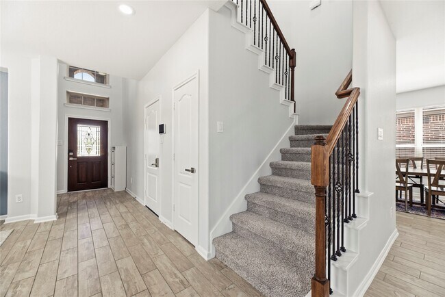 Building Photo - 16143 Lower Pecos St