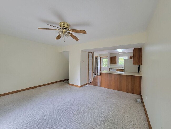 Building Photo - 2 br, 1.5 bath House - 3 Bakers Pointe