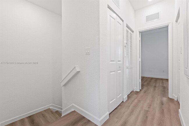 Building Photo - 14807 SW 183rd Terrace