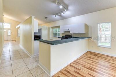 Building Photo - 362 Lexingdale Dr
