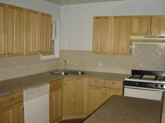 Building Photo - 3747 Cortez Dr