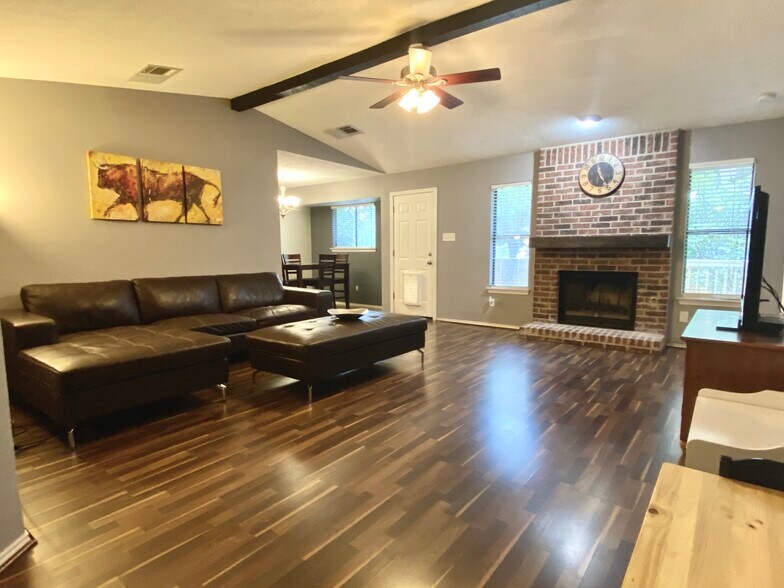 Living Room - 9802 Briar Ridge Dr