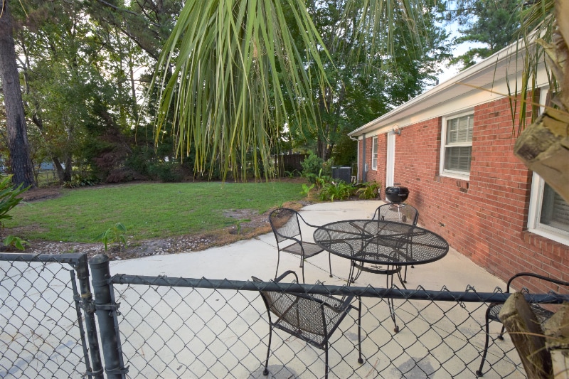 Building Photo - 617 Plymouth Dr