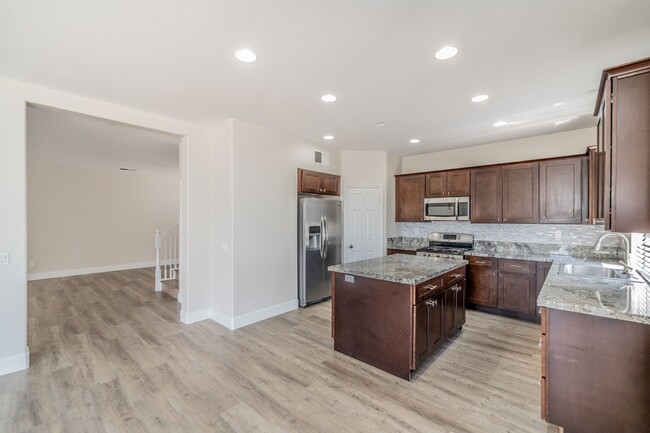 Building Photo - Welcome to 40048 Malacca Way, Murrieta – Y...