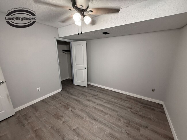 Building Photo - 1712 Garden Dr