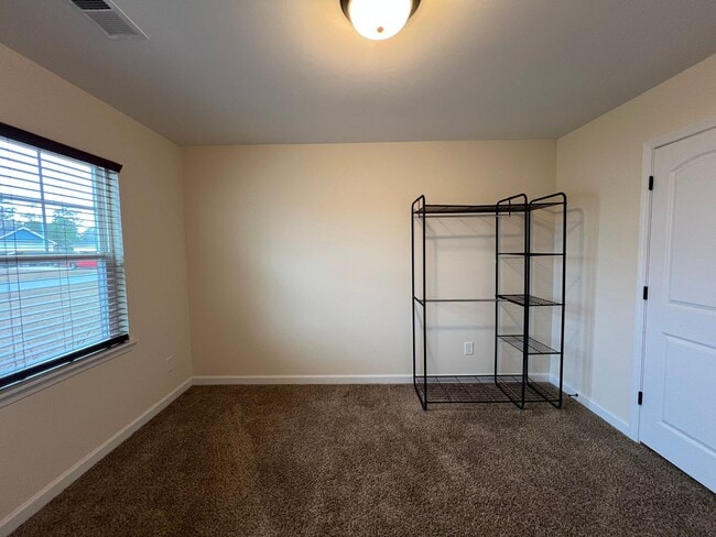 Building Photo - 310 Landon Ln