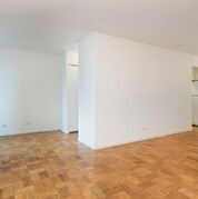Building Photo - 311 E 38th St