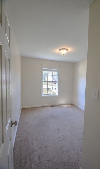Building Photo - 955 Russet Dr