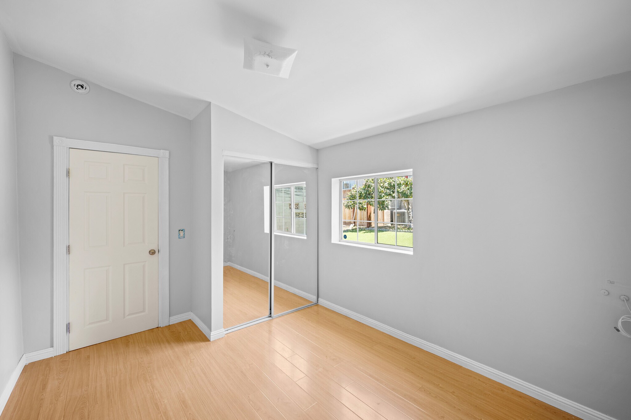 Building Photo - 10617 Wilsey Ave