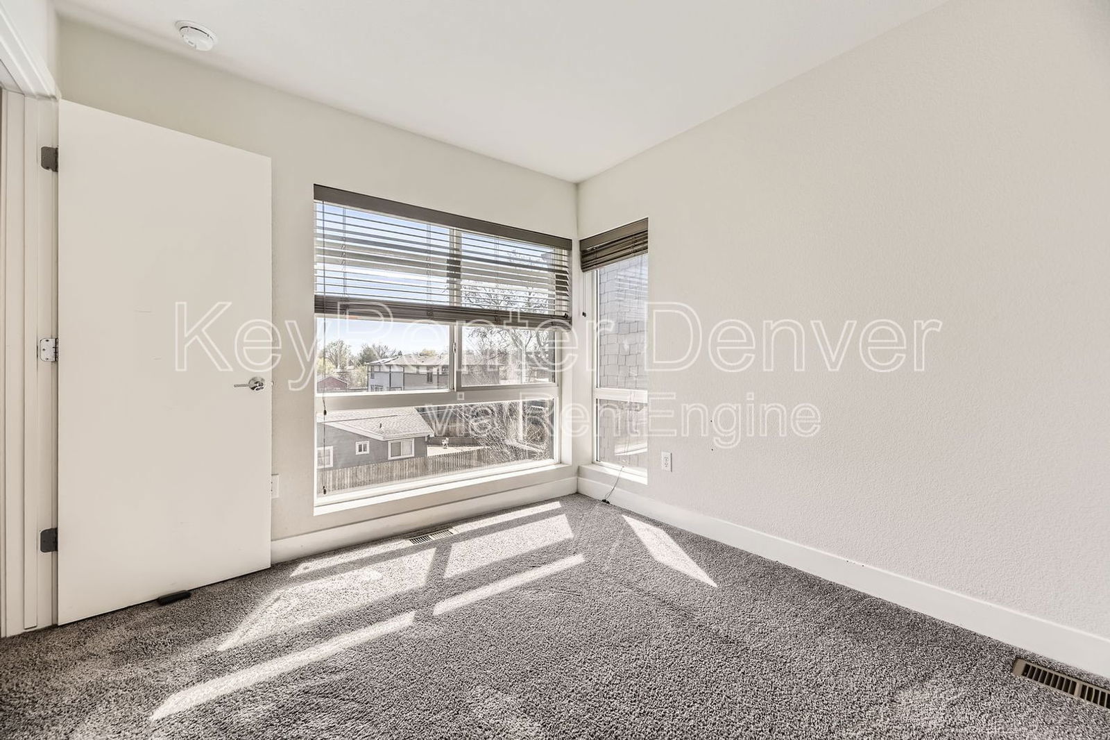 Building Photo - 1013 Depew St