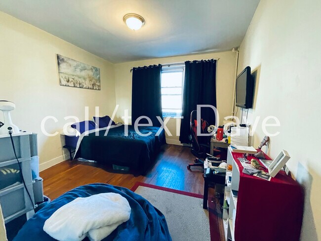 Primary Photo - 43 Linden St