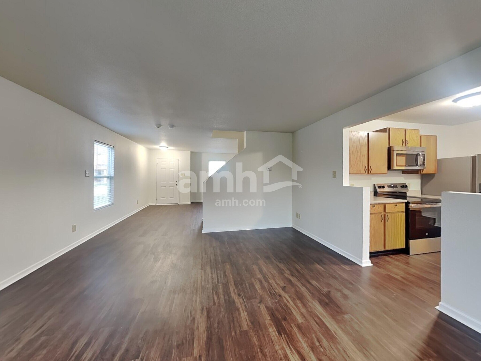 Building Photo - 8045 Bach Dr