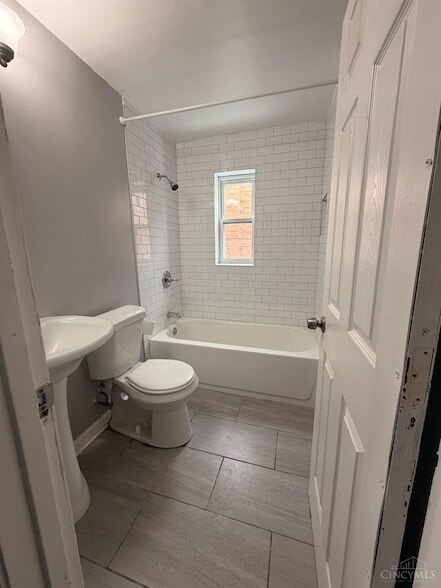 Building Photo - 5401 Newfield Ave