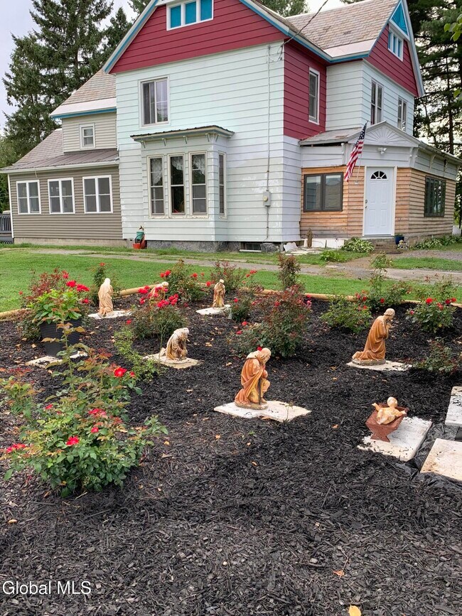 Building Photo - 260 Clark Rd