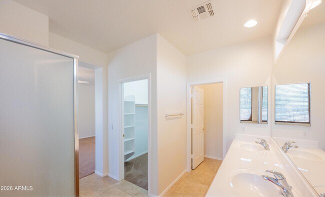 Building Photo - 40930 N Wild West Trail