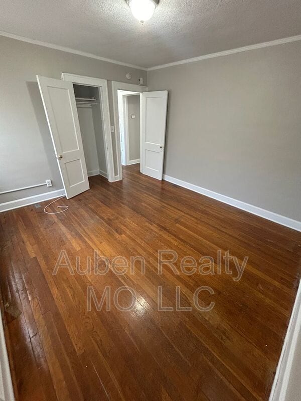 Building Photo - 5426 Harrison St