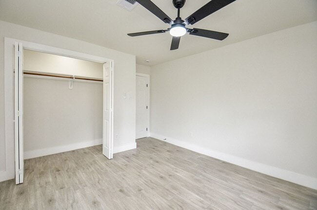 Building Photo - 7424 Stanwick Dr