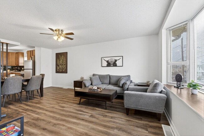 Building Photo - 146 W Felton Ave