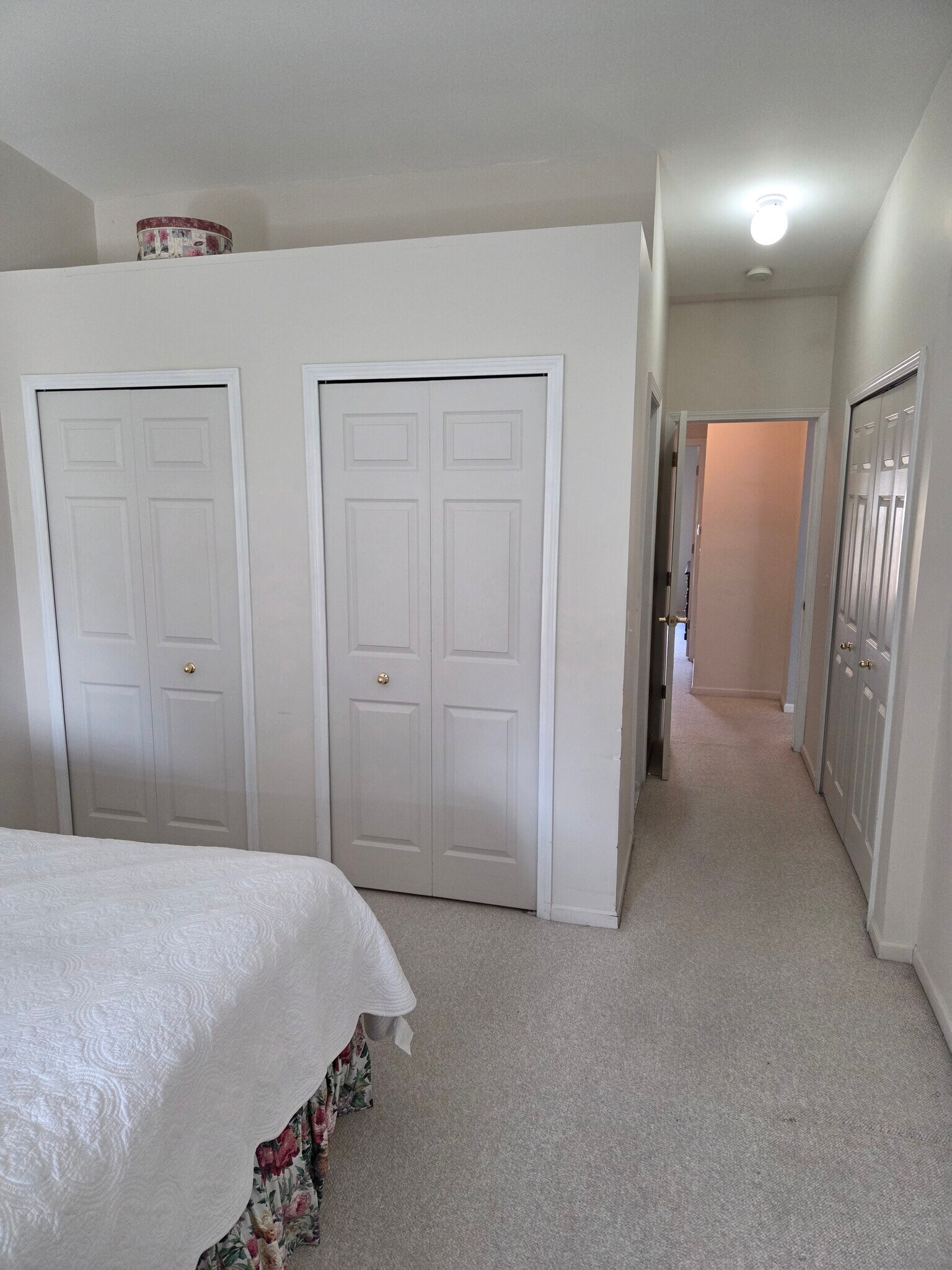 Building Photo - 59025 Golden Oak Ct