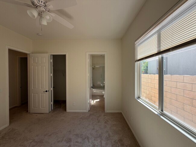 Building Photo - 52345 Shining Star Ln