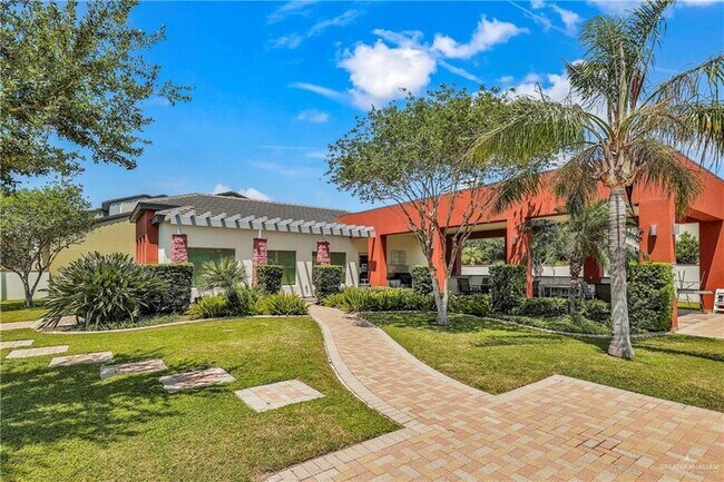 Building Photo - 1441 Ozark Ave