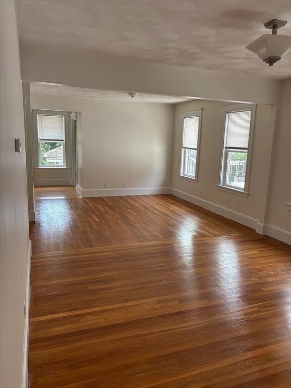 Building Photo - 251 Brown St