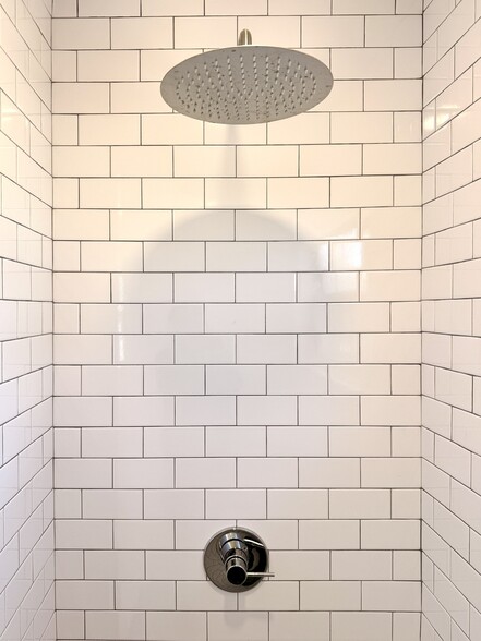 Building Photo - 7220 1st Ave N