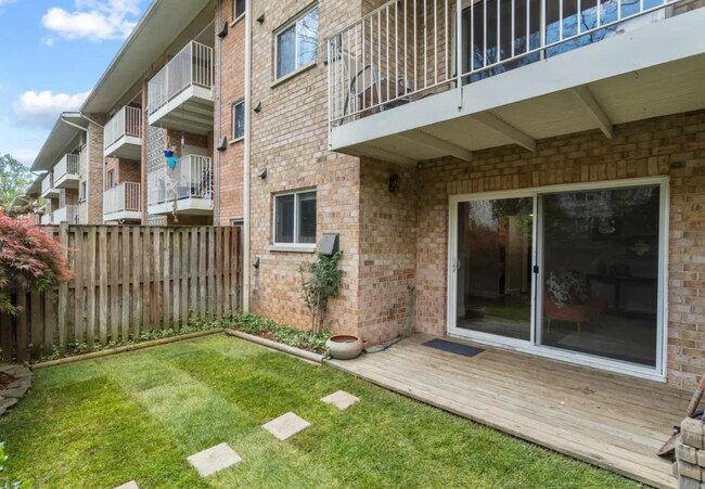 Building Photo - 2827 Kalmia Lee Ct