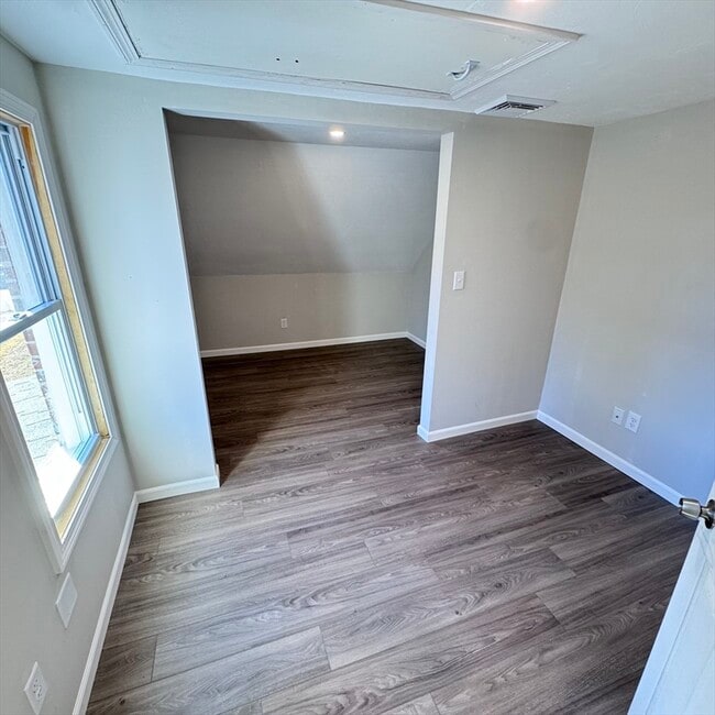 Building Photo - 131 Worcester-Providence Turnpike