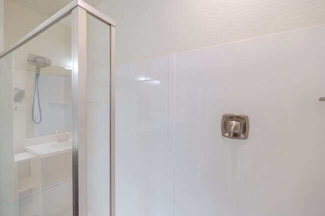 Building Photo - *POOL* Beautiful Gilbert Home Nestled at the Base of the San Tan Mountains