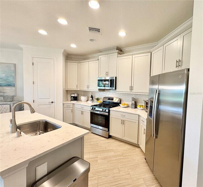 Building Photo - 16715 Seraphic Trl