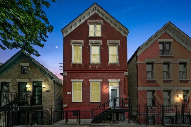 Building Photo - 2042 N Winchester Ave