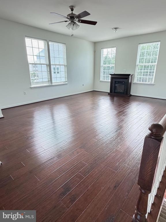 Building Photo - 8267 Heritage Crossing Ct