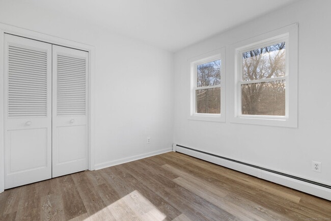 Building Photo - 475 Parum Rd