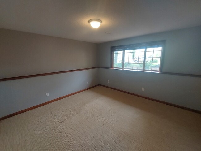 Building Photo - 5176 54th Ave NW