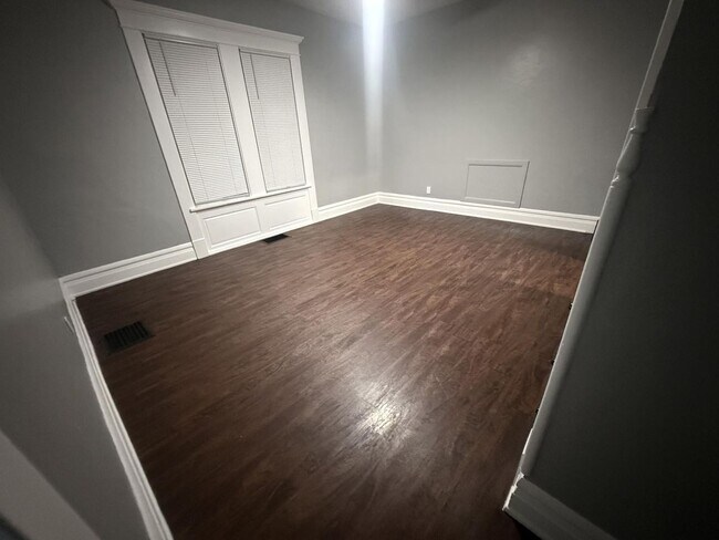 Building Photo - 202-204 Central Ave