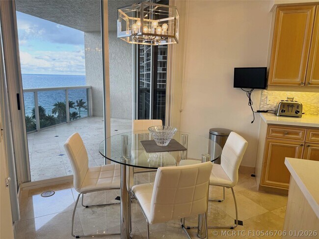 Building Photo - 3100 N Ocean Blvd