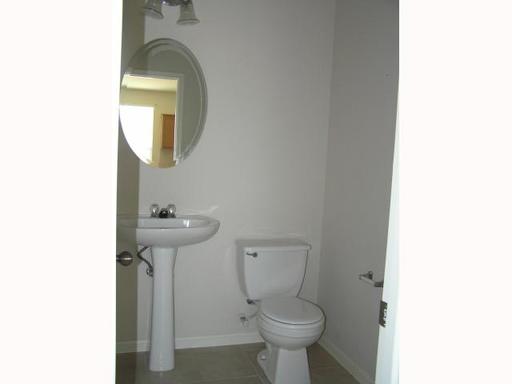 Building Photo - 178 Amber Oak Dr