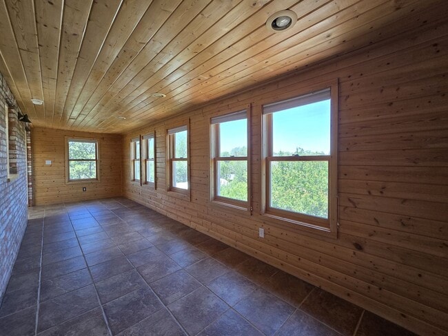 Building Photo - 166 Galisteo Ln