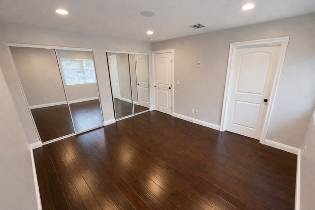 Building Photo - North Hollywood 4BR/3BA Home with Gated Entry and Private Yard