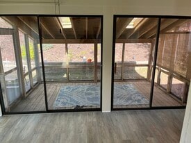 Building Photo - 103 Birdwood Ct