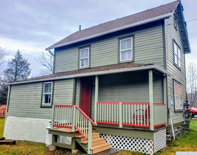 Primary Photo - 5988 Main St
