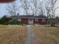 Building Photo - Now Showing for 2026-2027 School Year! 6 B...