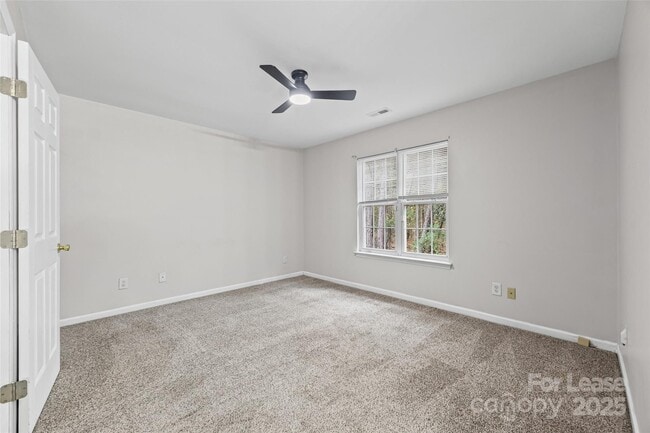 Building Photo - 12216 Lullingstone Rd