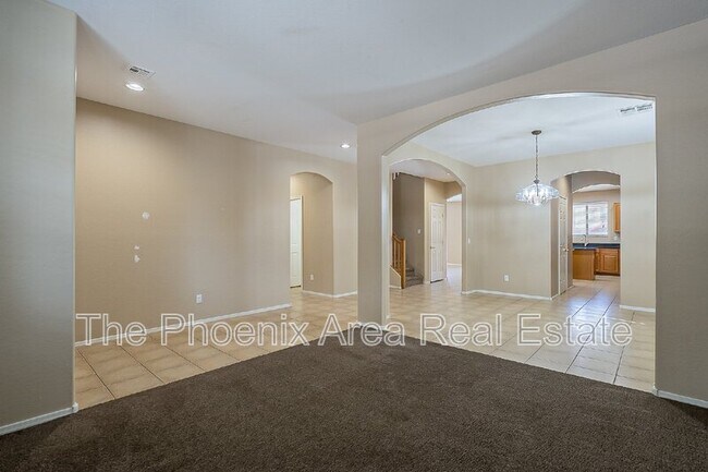Building Photo - 43476 Caven Dr