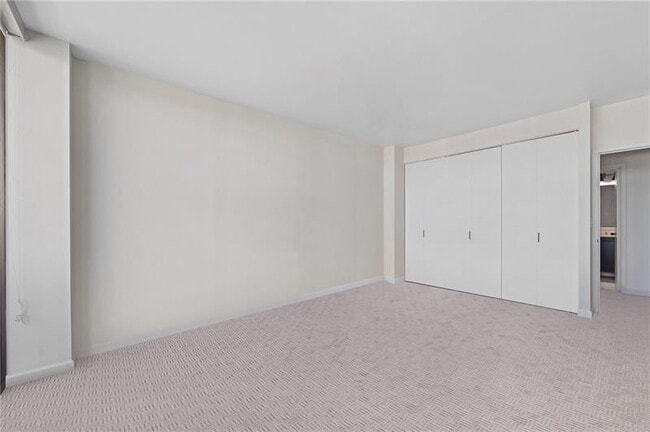 Building Photo - 2575 Peachtree Rd NE