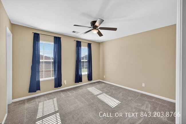 Building Photo - 165 Weeping Cypress Dr